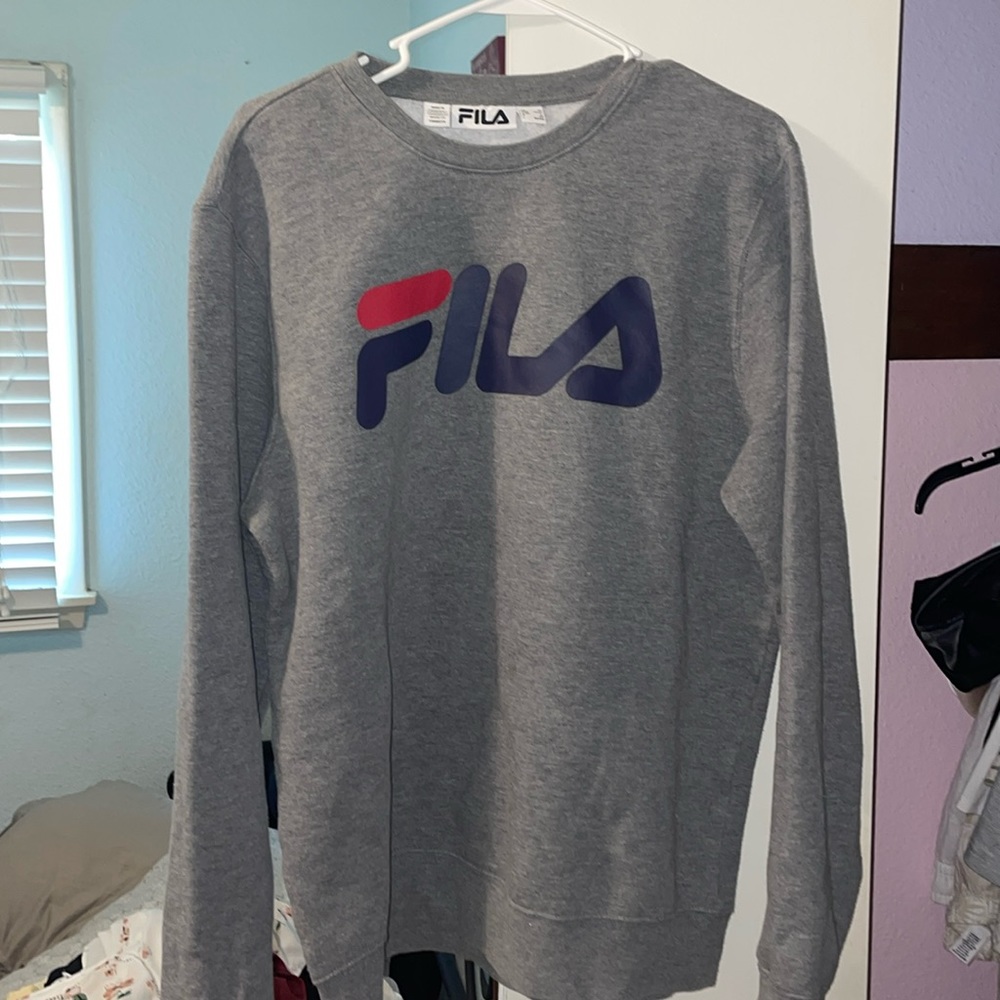 Like new Fils Sweater!
